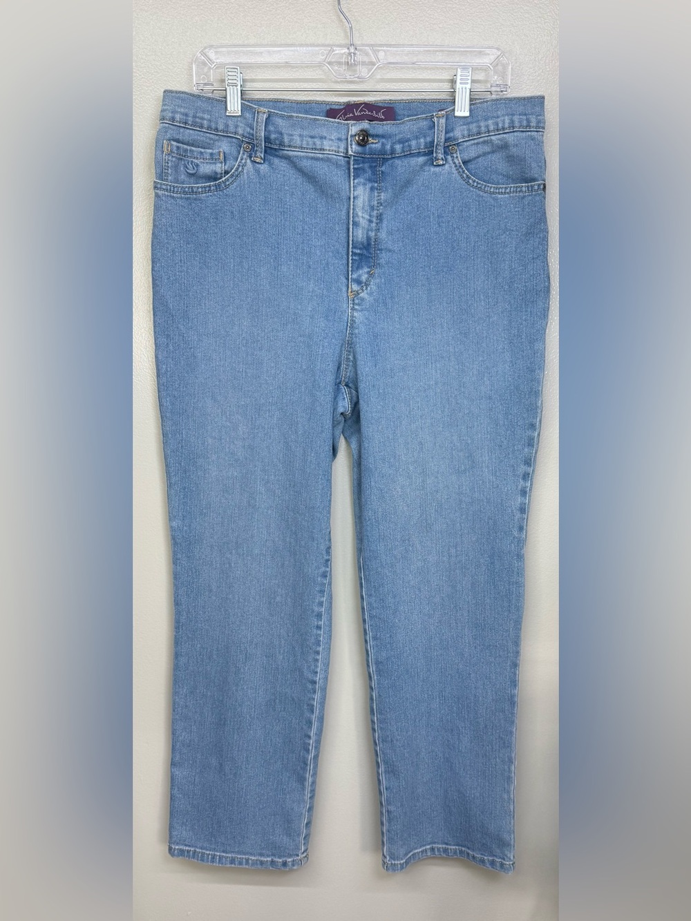 Gloria Vanderbilt Amanda Fit Light Blue Straight Leg Jeans size 14p EUC